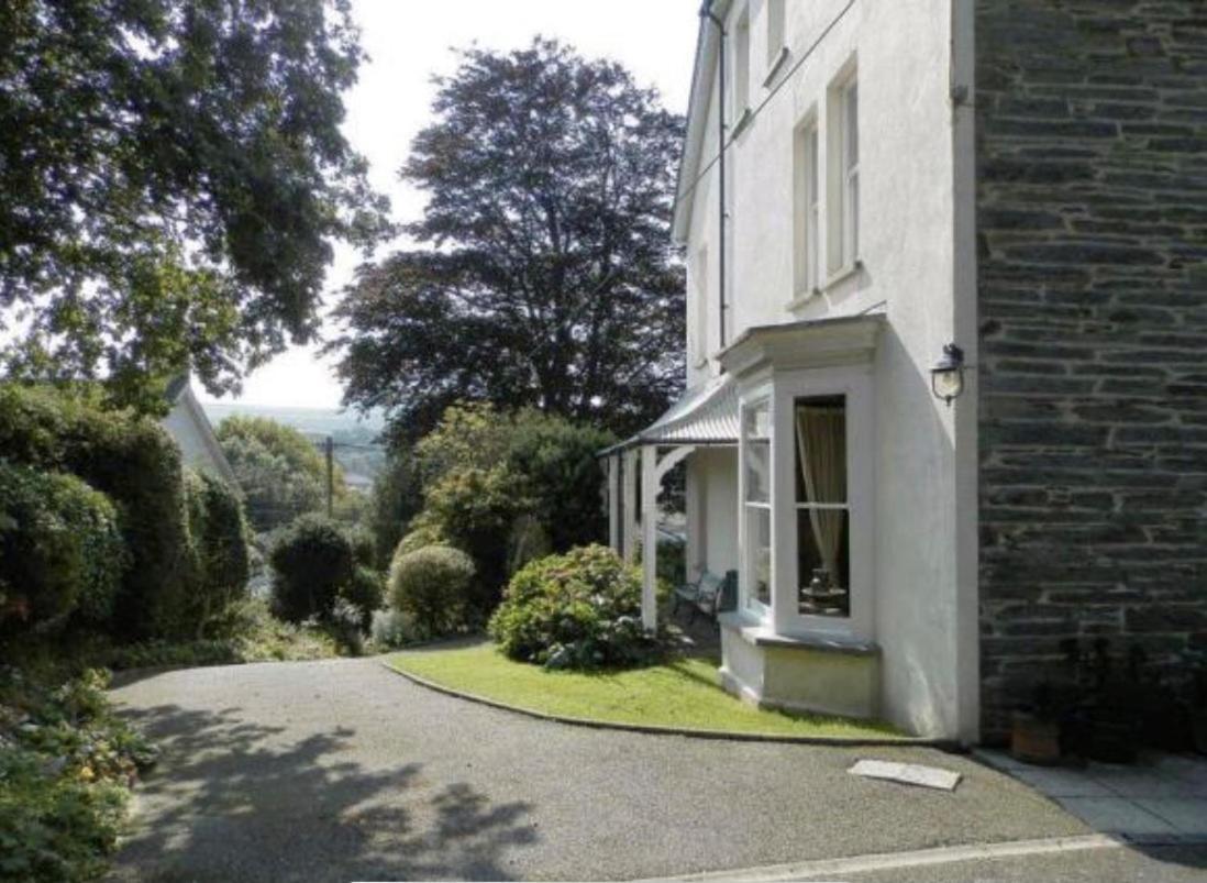 House Of Brohedyn * Newcastle Emlyn