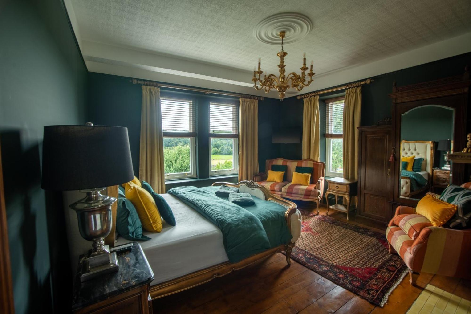 House Of Brohedyn Homestay Newcastle Emlyn
